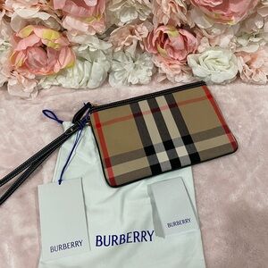 Burberry Peyton Check Wristlet